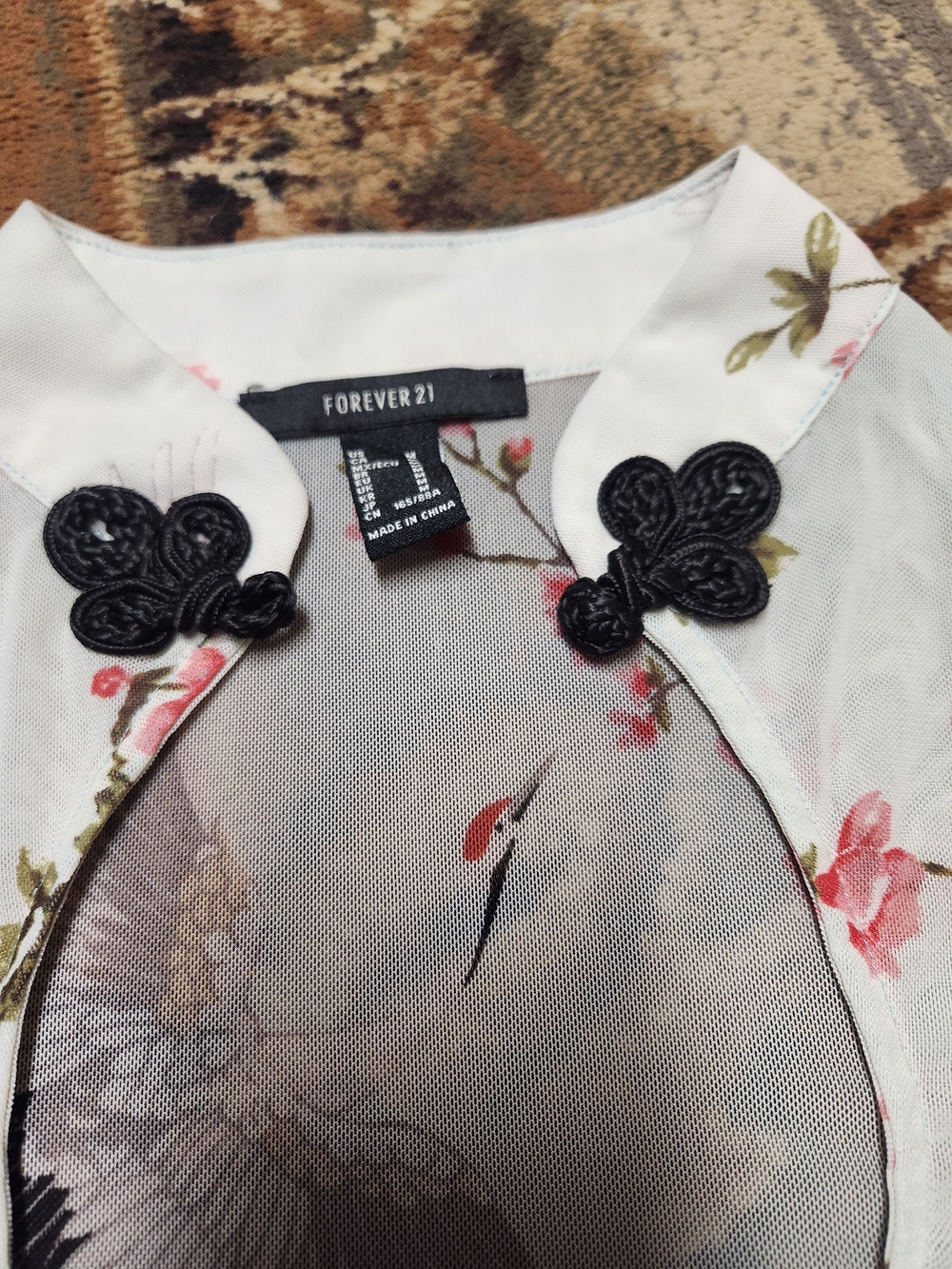 Forever 21 White Long Sleeve Top with Blue Wave & Pink Floral Print - Picture 4 of 7